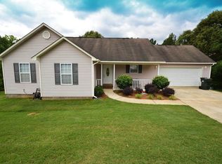 108 Bridlewood Trl, Warner Robins, GA 31093