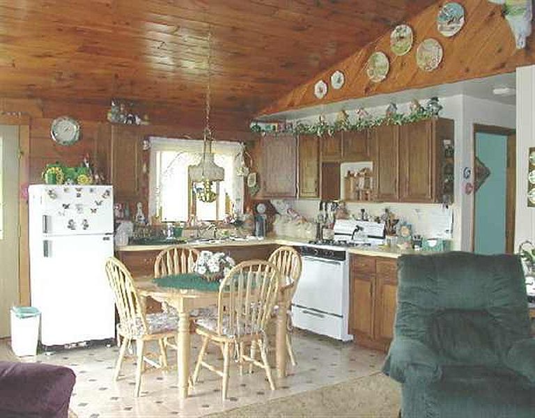 3rd image of 252 LAYNE Lane