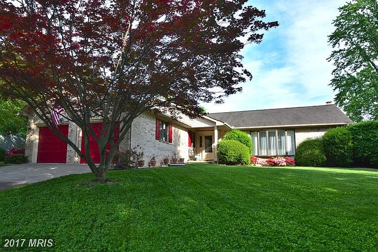 1st image of 707 N Mac Phail Ct
