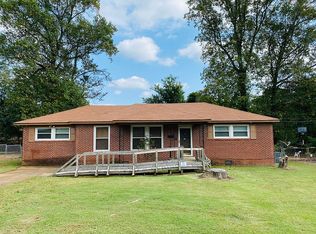 3702 Lakewood Dr NW, Huntsville, AL 35811