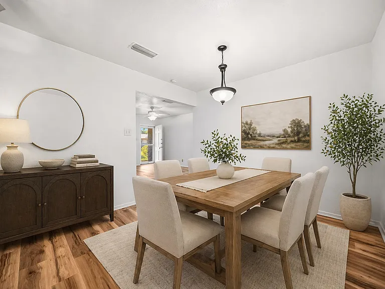 111 Sandy Ln — Photo 3