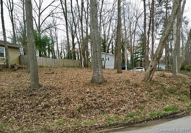 2nd image of 2 Shadowlawn Dr #2