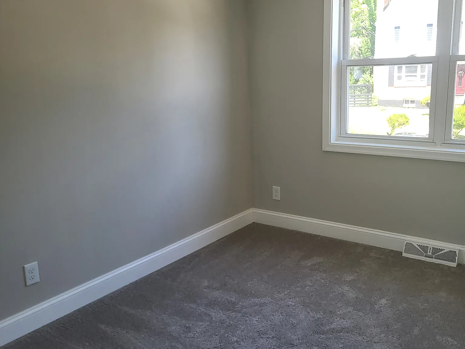 4 bed, 1152 sqft, $2,600 — Photo 4