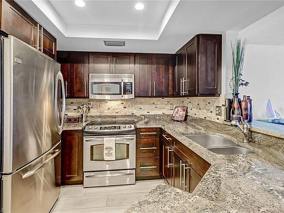 4th image of 9103 Vanderbilt Dr #2-208