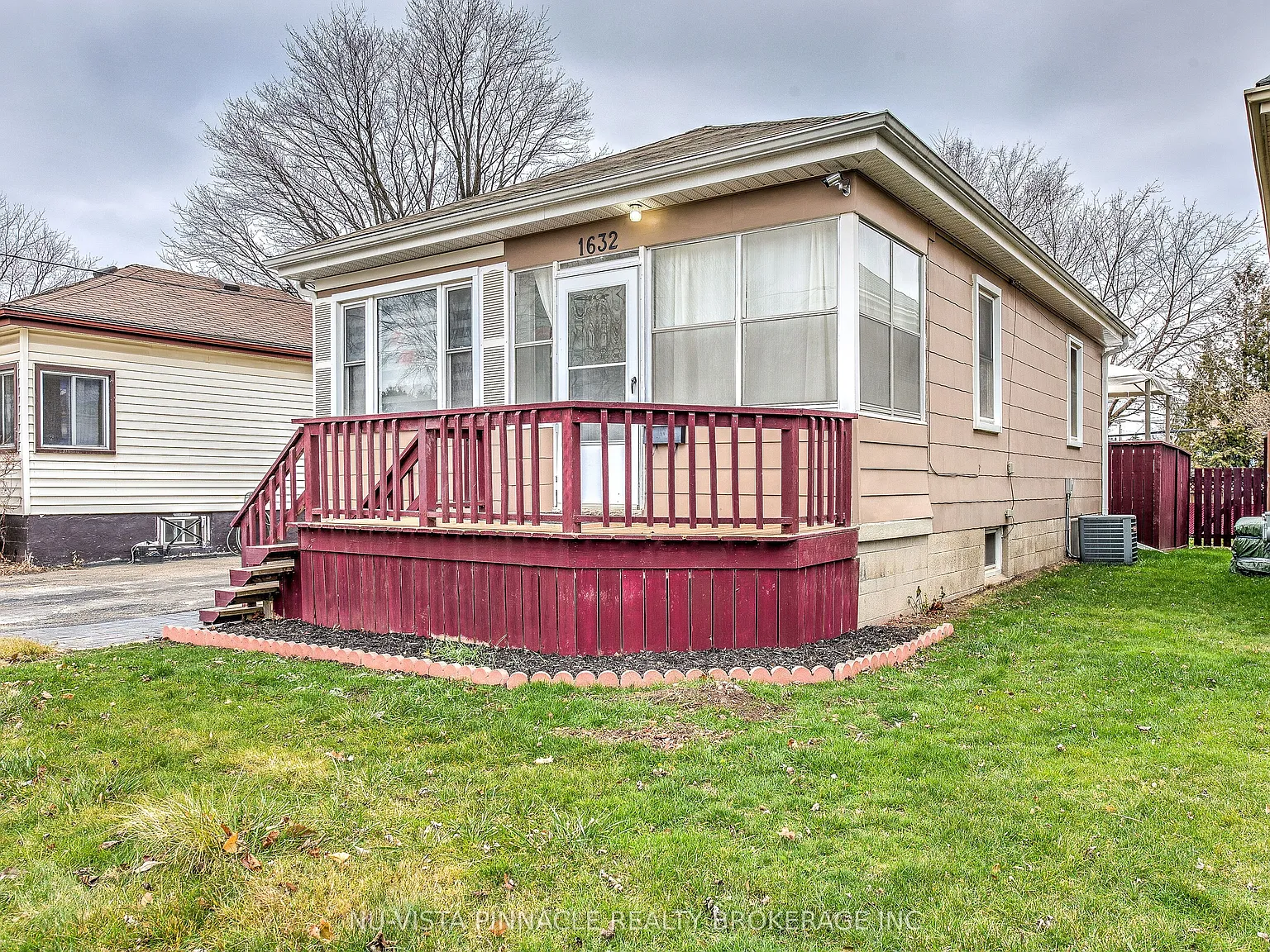 2 bed, $2,300 — Photo 2