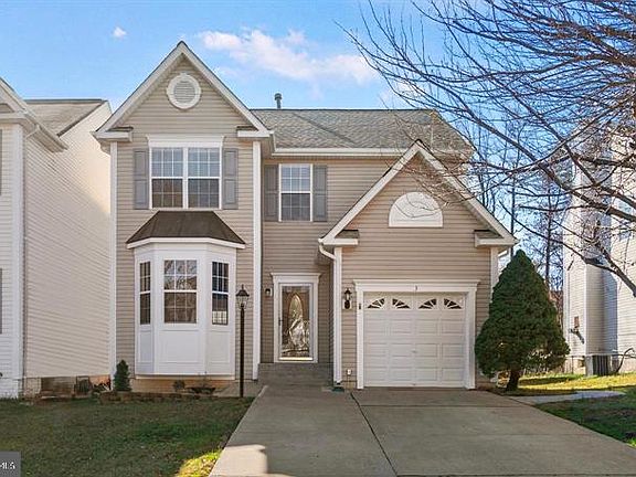 2nd image of 3 Sharon Ln