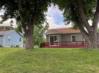 1024 S 3rd Ave E, Newton, IA 50208