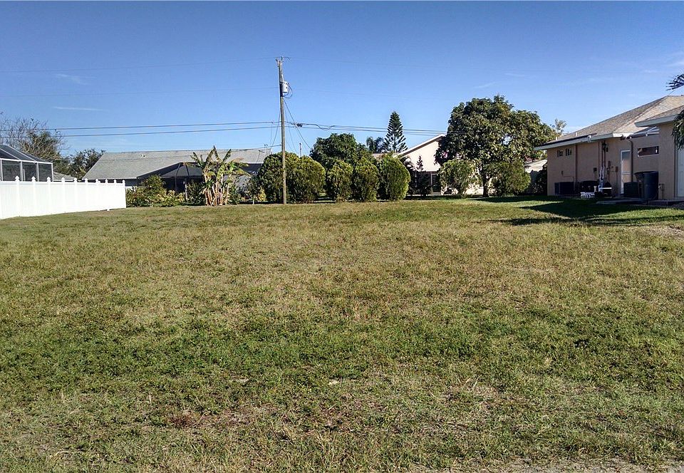 1st image of 2211 SE 18th Place Cpe