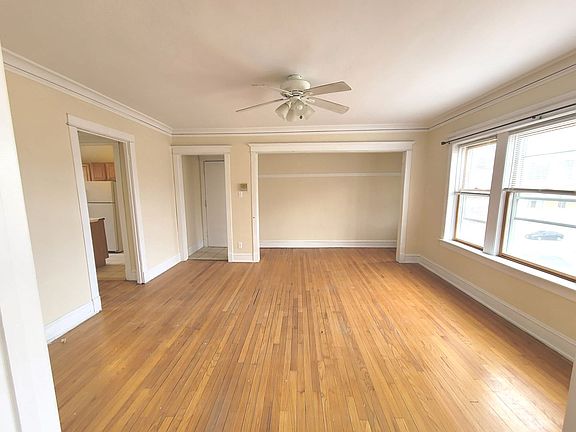 2nd image of 1318 N Van Buren St APT 4