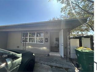 15 SE 2nd St, Dania, FL 33004