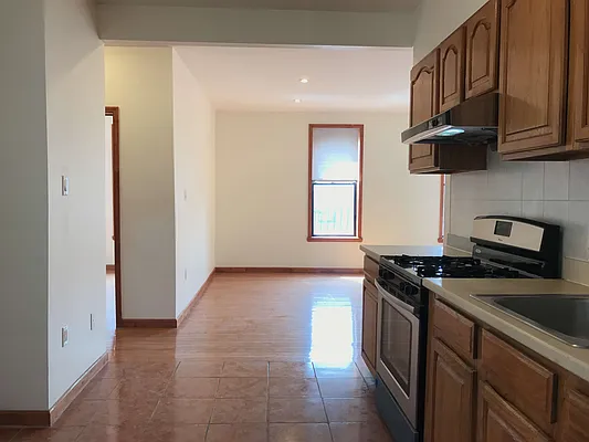 Rented by Rapid Realty Sunset Park Inc | media 25