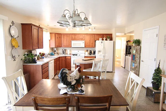 4 bed, 2.5 bath, 2088 sqft, $2,400 — Photo 4