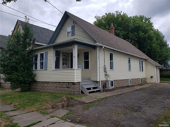 2nd image of 74 7th Ave