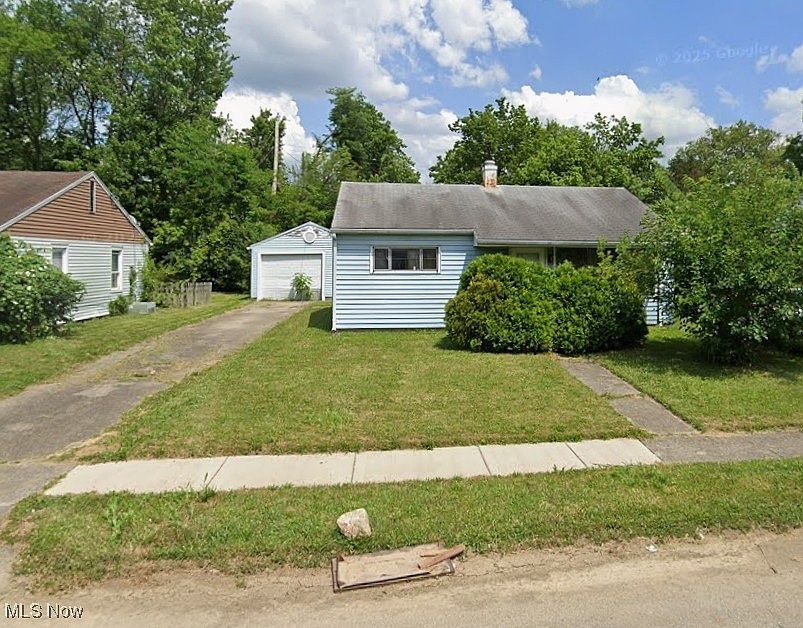 1st image of 2234 Grant Ave