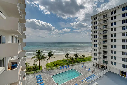 3221 S Ocean Blvd Photo 1