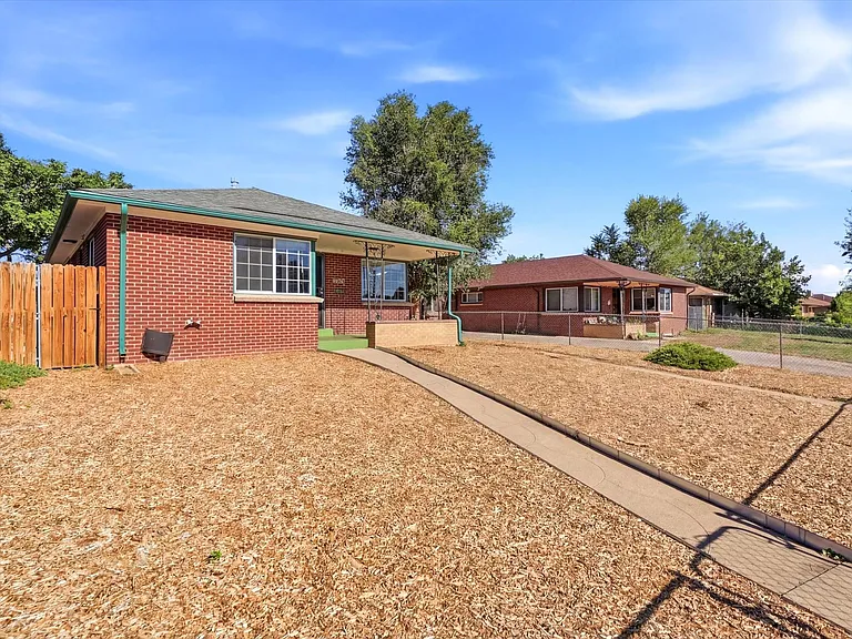 3651 Forest St — Photo 5