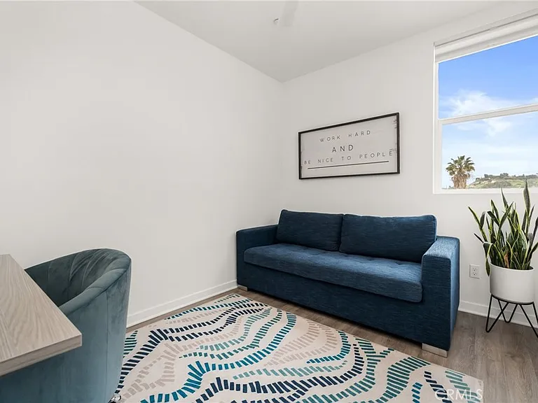 3032 N Coolidge Ave — Photo 18