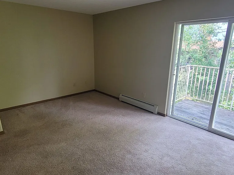 2306 Ash Ave NW — Photo 3