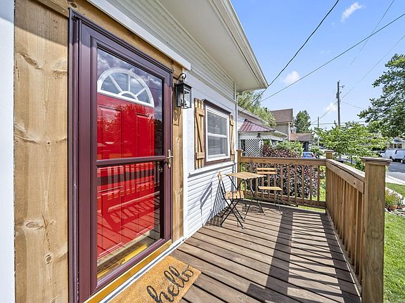 4th image of 262 Barnhart St