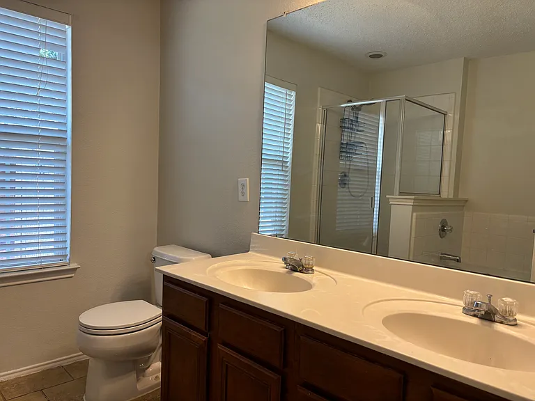 1657 Knight Trl — Photo 13