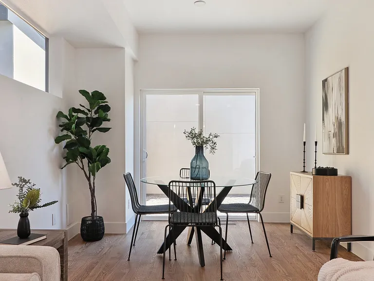 1240 N Tennyson St — Photo 36