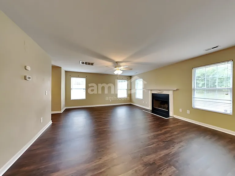 3405 Rocket Ct — Photo 7