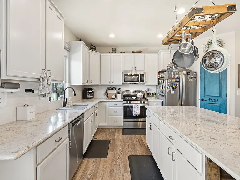 2049 Wagon Train Dr — Photo 2