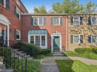 6718 Kenwood Forest Ln #60, Chevy Chase, MD 20815