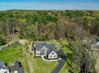 4 Daffodil Dr, Saratoga Springs, NY 12866