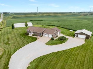 1811 M Ave, Marengo, IA 52301