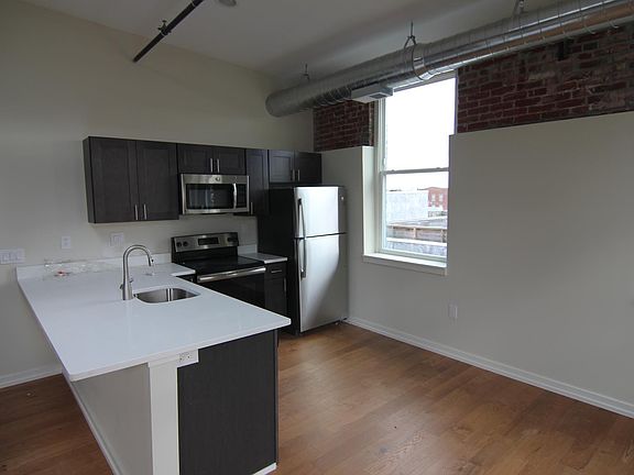 2nd image of 1133 N 4th St Unit 202