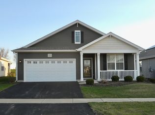 979 Crestview Ln, Hampshire, IL