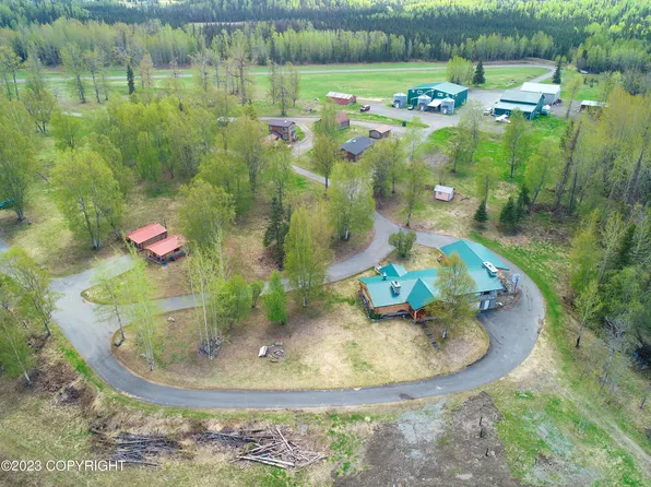 37211 Skywagon St, Soldotna, AK 99669