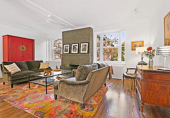 2nd image of 66 Orange St APT 3A