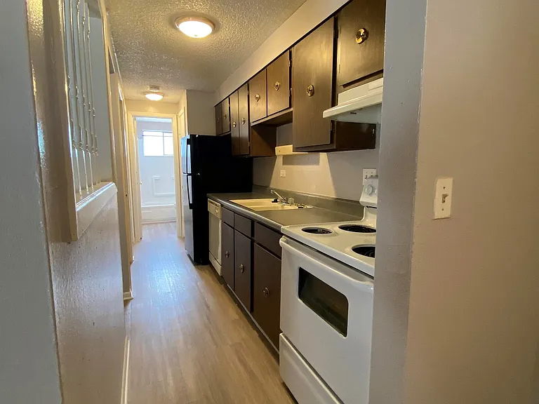 Garden Center Apt. 62, 64 & 70 — Photo 22