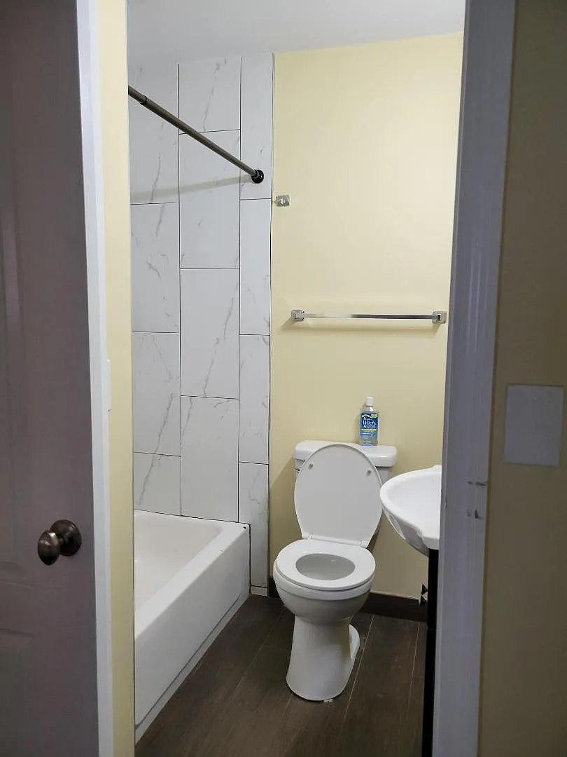 6 Chandler St Apt 1A - Unit 1B — Photo 2