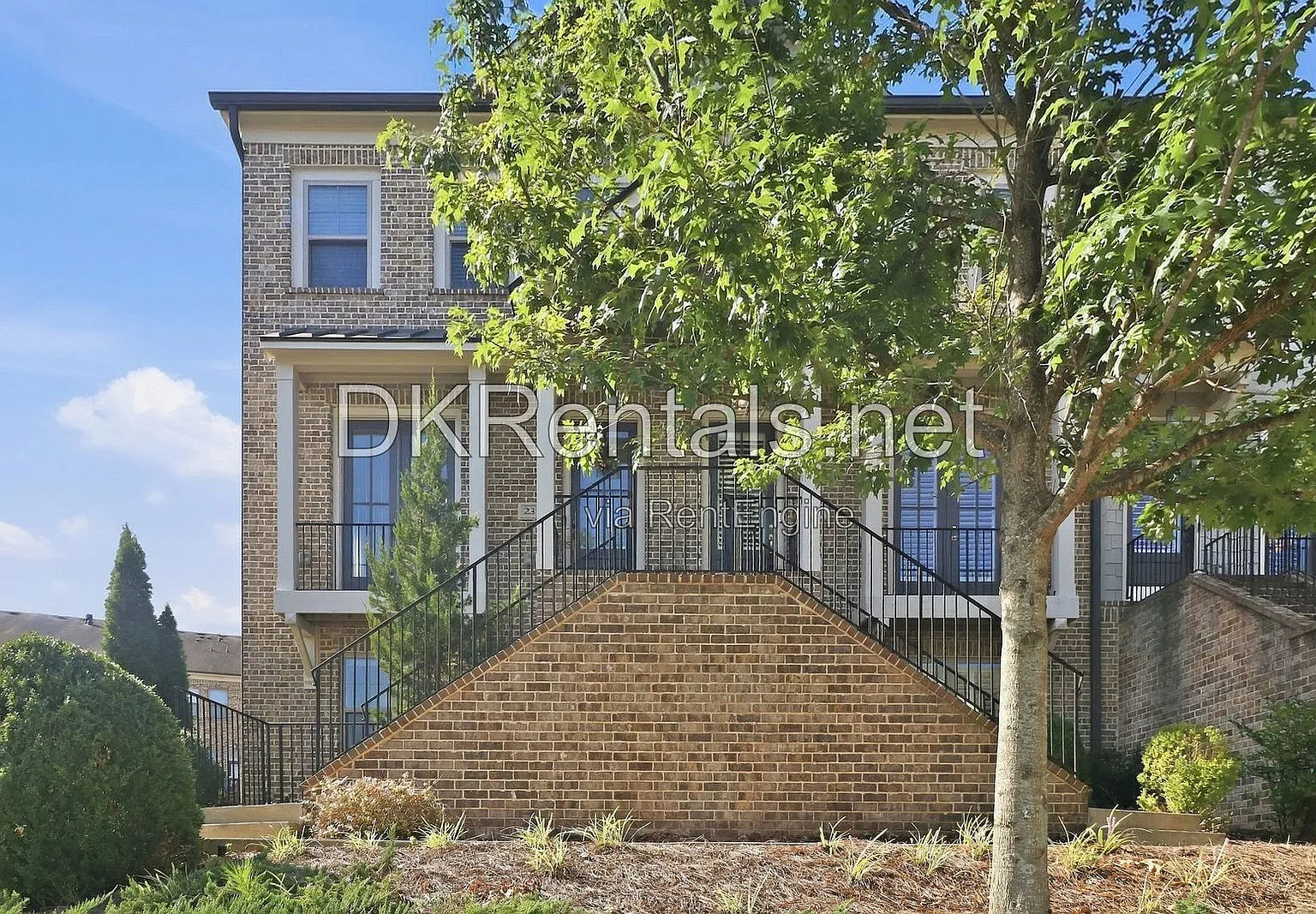 2 bed, 3.5 bath, 2394 sqft, $3,150 — Photo 1
