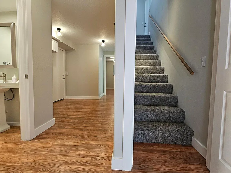13235 SE Oatfield Rd — Photo 2