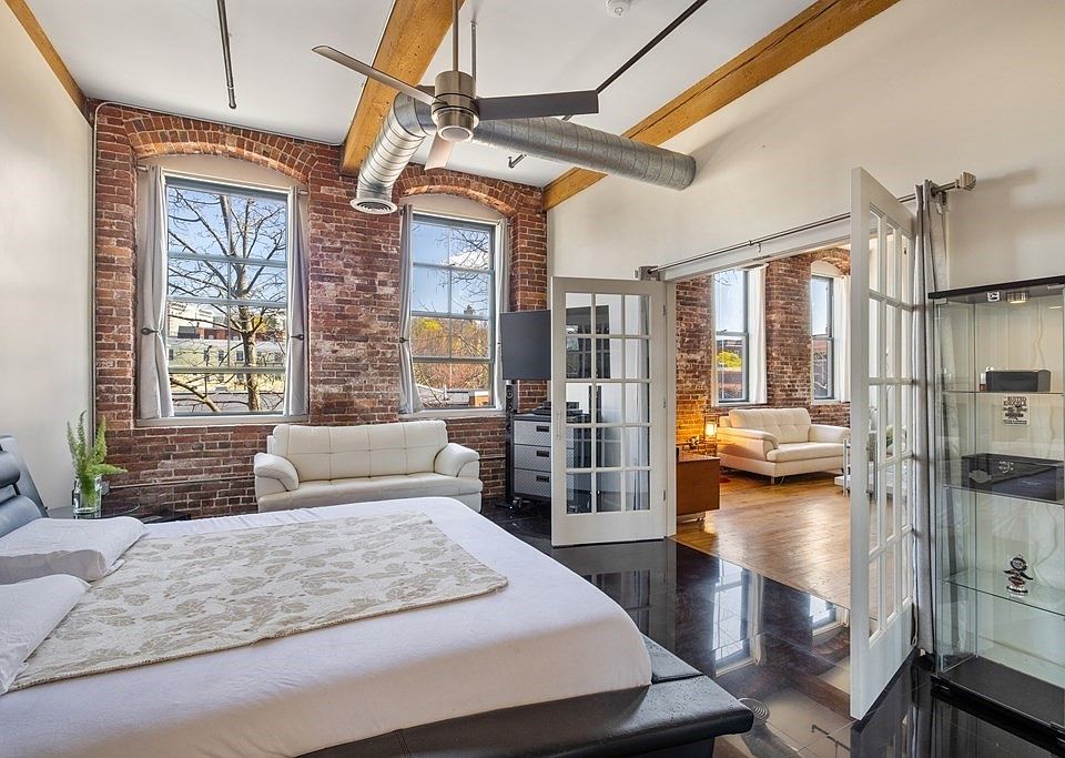 1st image of 589 Essex St Unit 203