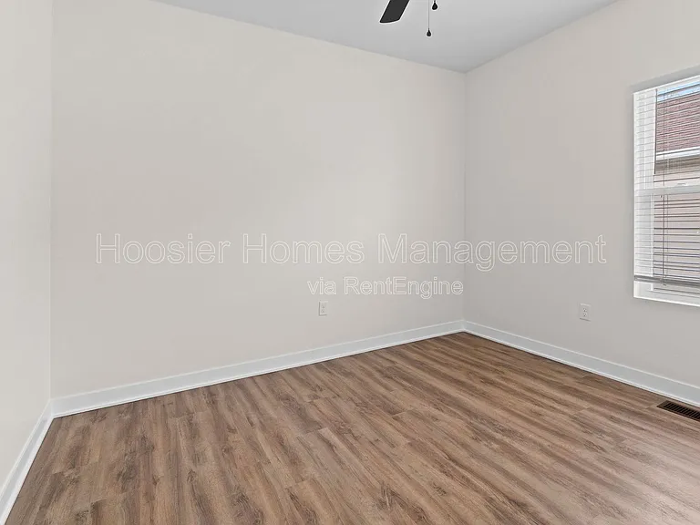 4448 Evanston Ave #B — Photo 20