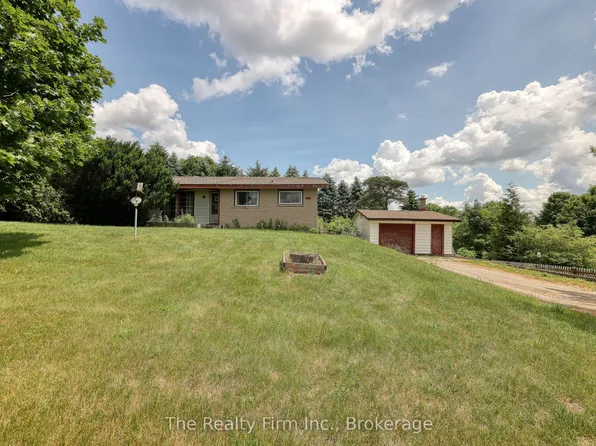 18 Embro St E, South West Oxford, ON N4S 7V6
