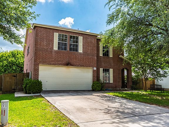 2nd image of 521 Whispering Hollow Dr