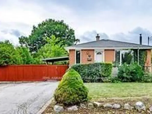 224 Hampton Heath Rd, Burlington, ON L7L 4P3