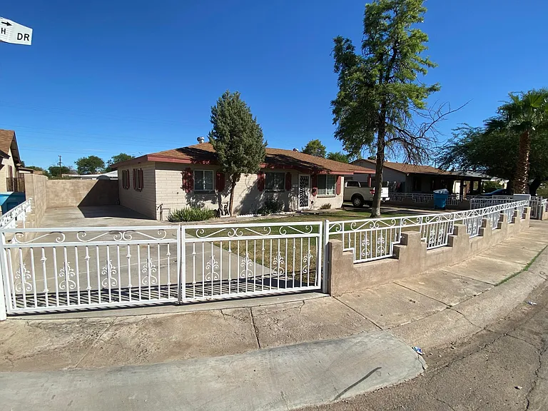 5631 N 29th Dr — Photo 17