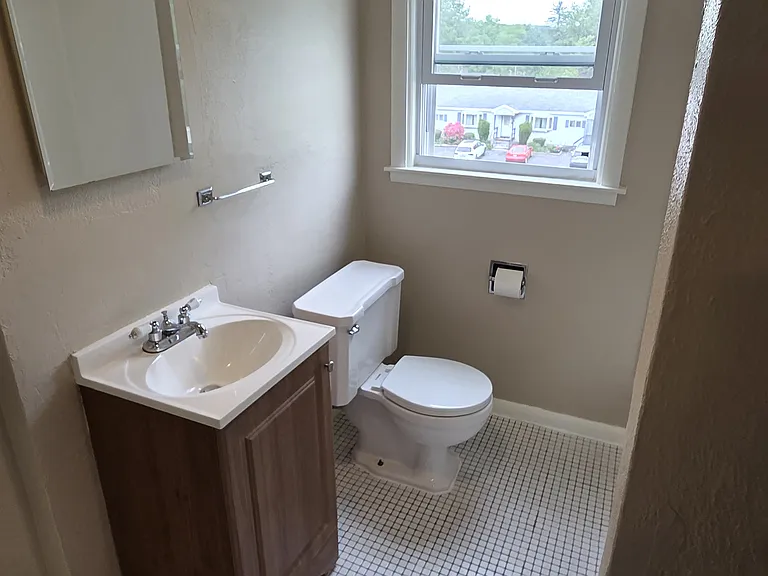 215 Madison St #2 — Photo 15