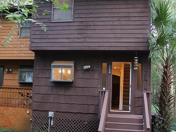 2nd image of 1724 Beechwood Cir N