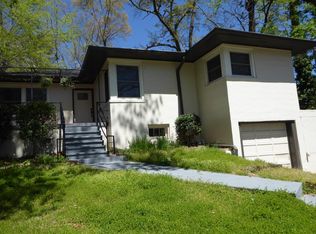 700 Shades Creek Pkwy, Homewood, AL 35209