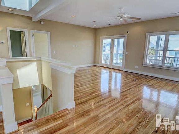 5th image of 840 S Fort Fisher Boulevard