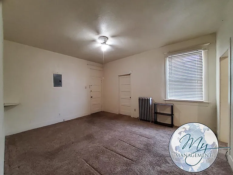 242 Washington St — Photo 21