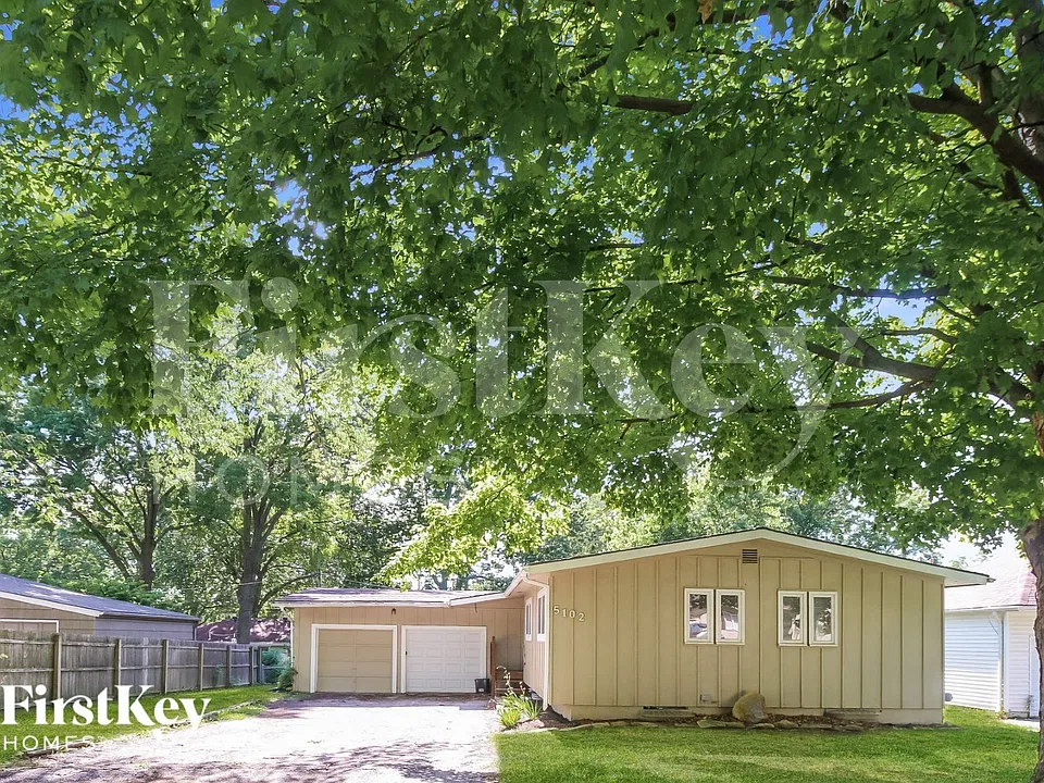 5102 N Euclid Ave